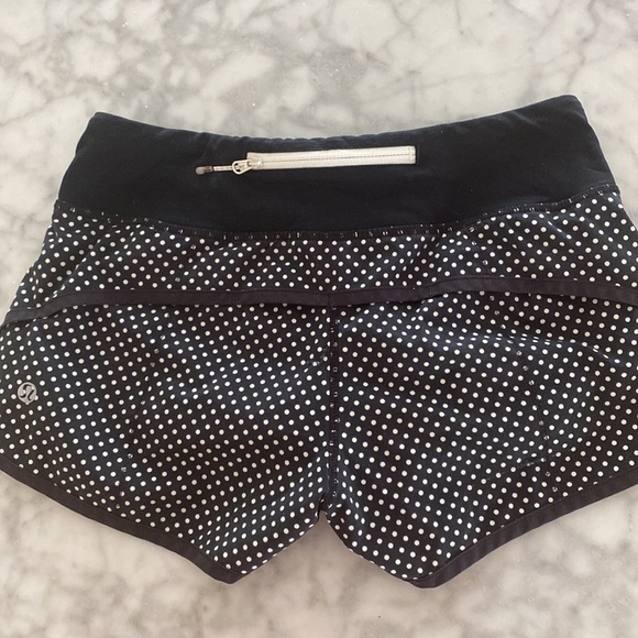 lululemon speed up shorts - Picture 2 of 2